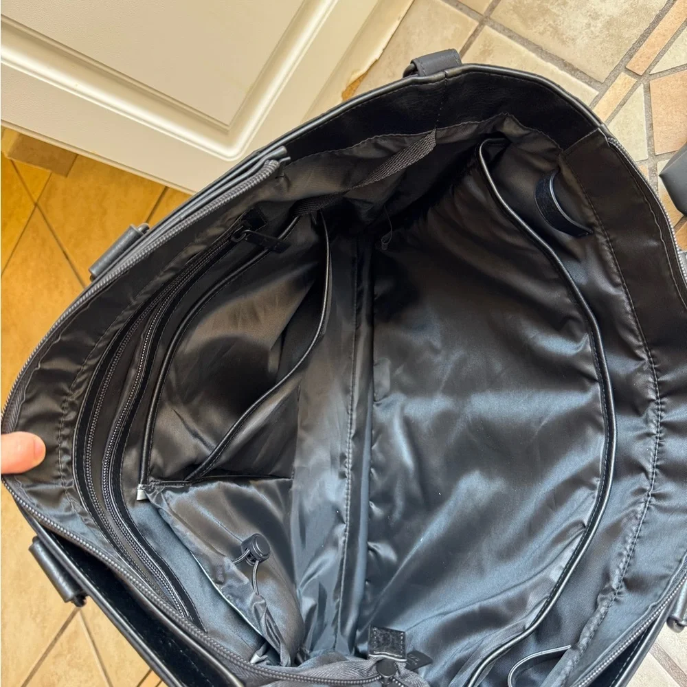 BEIS The Diaper Bag in Black